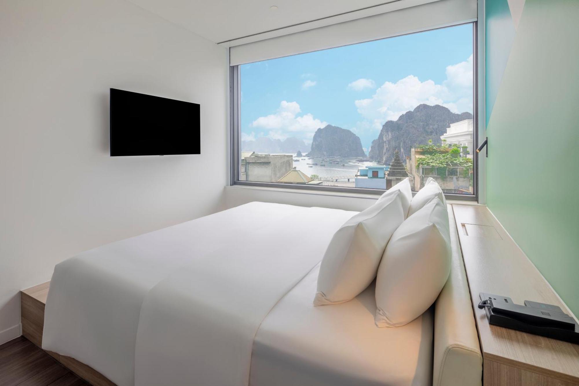 Tru By Hilton Ha Long Hon Gai Centre Hotel Exterior photo