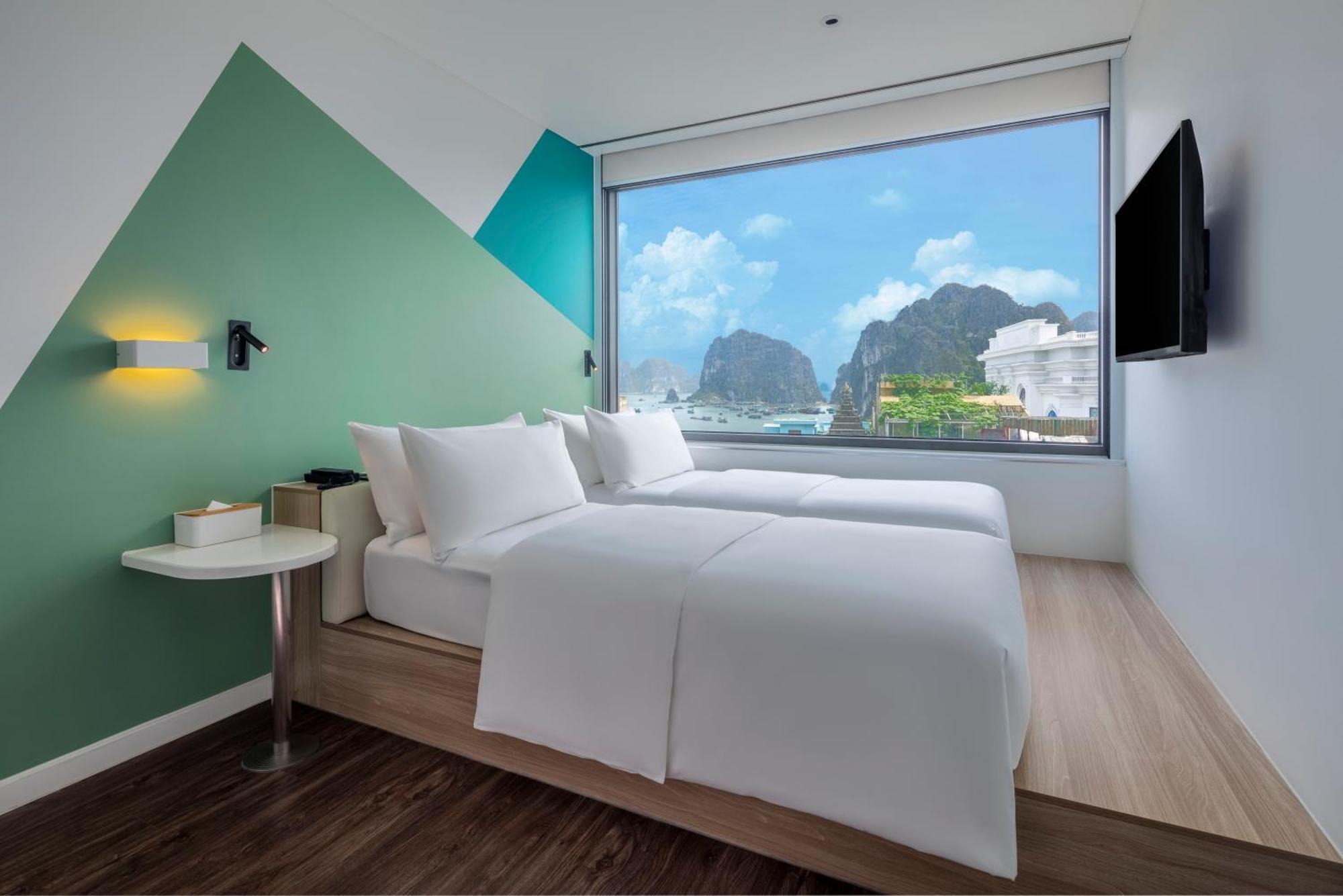 Tru By Hilton Ha Long Hon Gai Centre Hotel Exterior photo